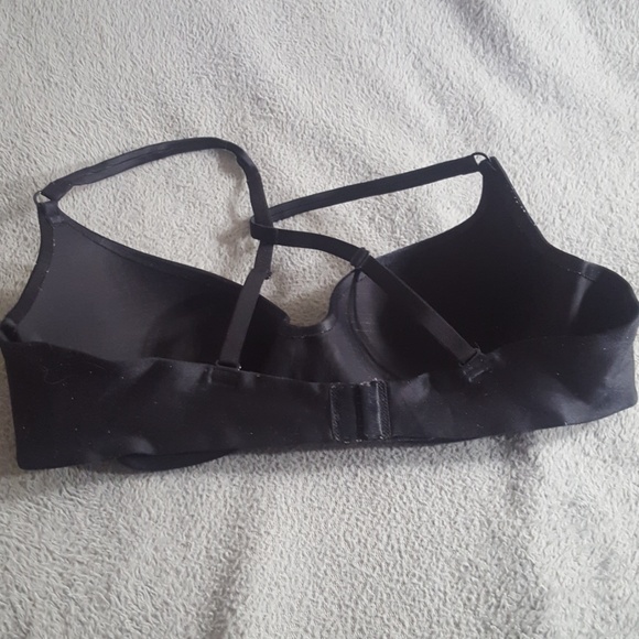 VICTORIA'S SECRET BLACK BODY BY MULTIWAY BRA - Picture 2 of 7